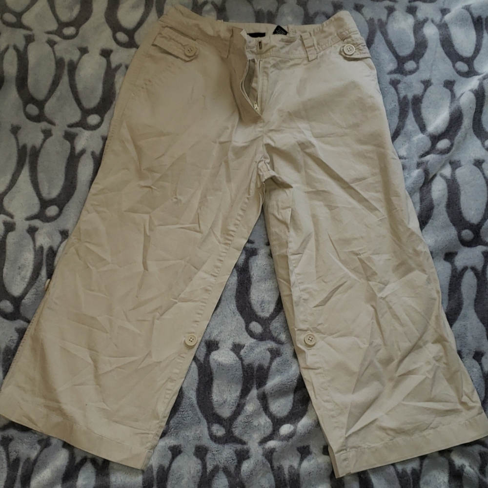 New York and Company cropped pant